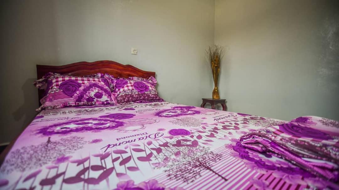 Appartements Neuf De Haut Standing Dm & Ng A Bafoussam Eksteriør billede