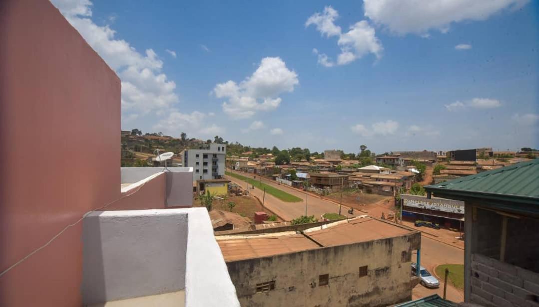 Appartements Neuf De Haut Standing Dm & Ng A Bafoussam Eksteriør billede