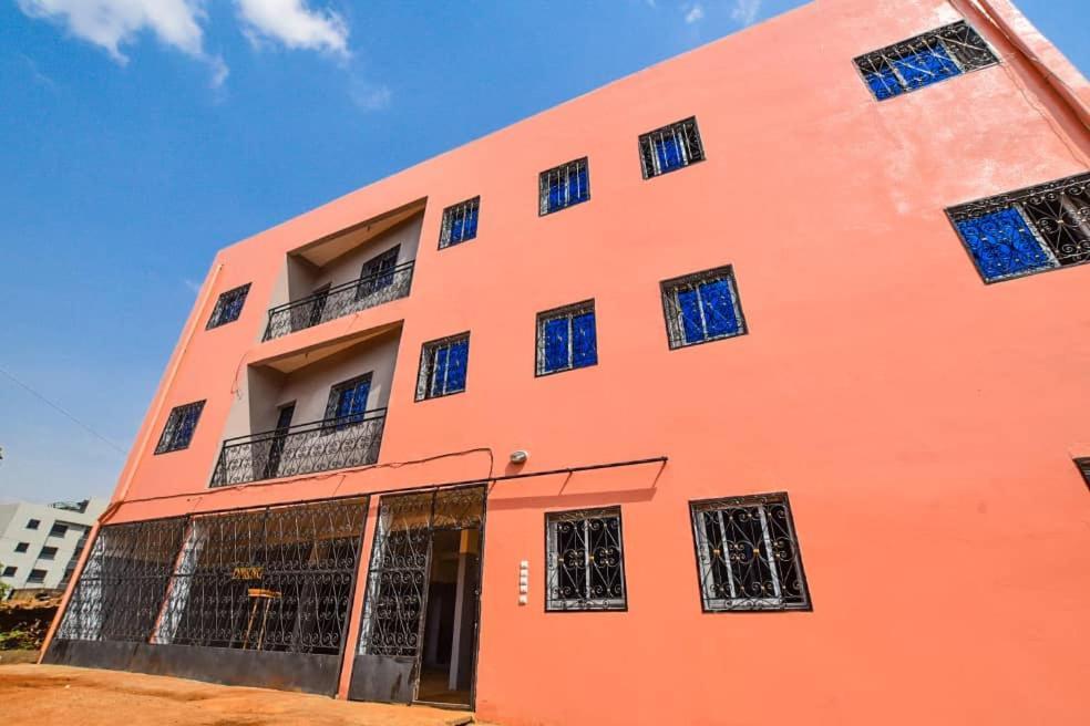 Appartements Neuf De Haut Standing Dm & Ng A Bafoussam Eksteriør billede