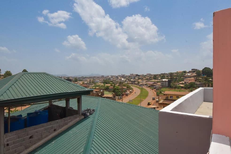 Appartements Neuf De Haut Standing Dm & Ng A Bafoussam Eksteriør billede